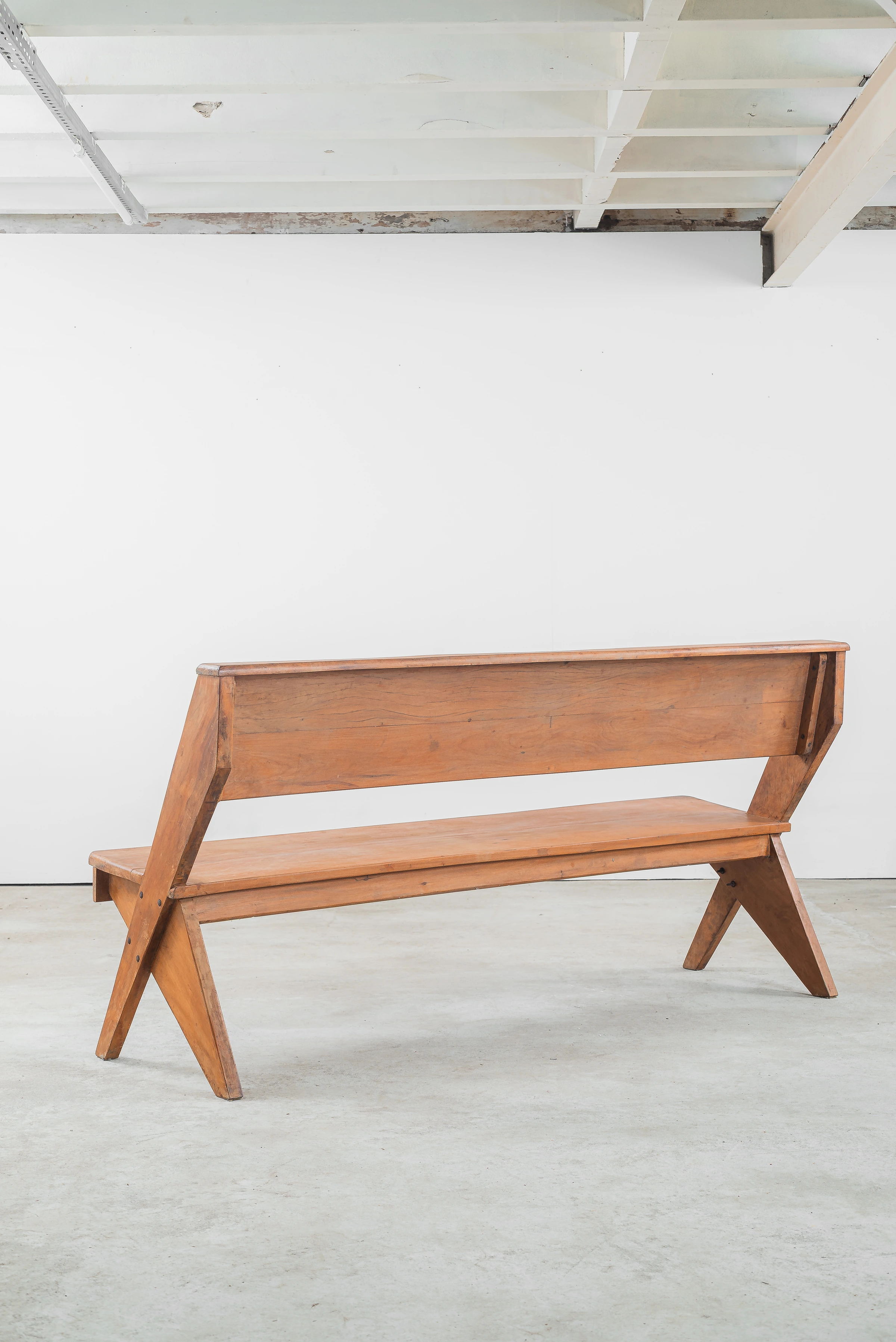 Church bench, José Zanine Caldas — photo 12