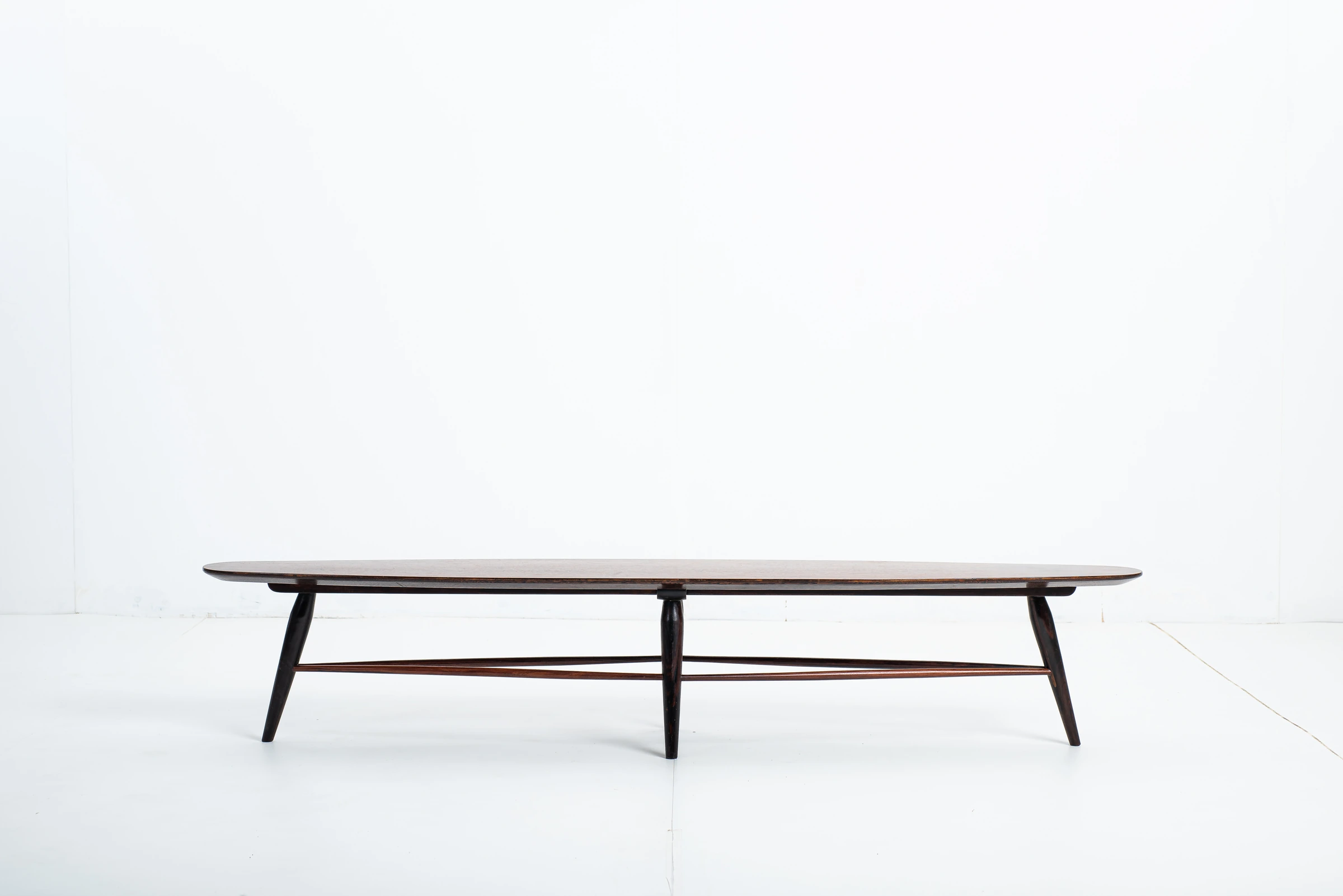 Table/ bench, Liceu de Artes e Ofícios — photo 2