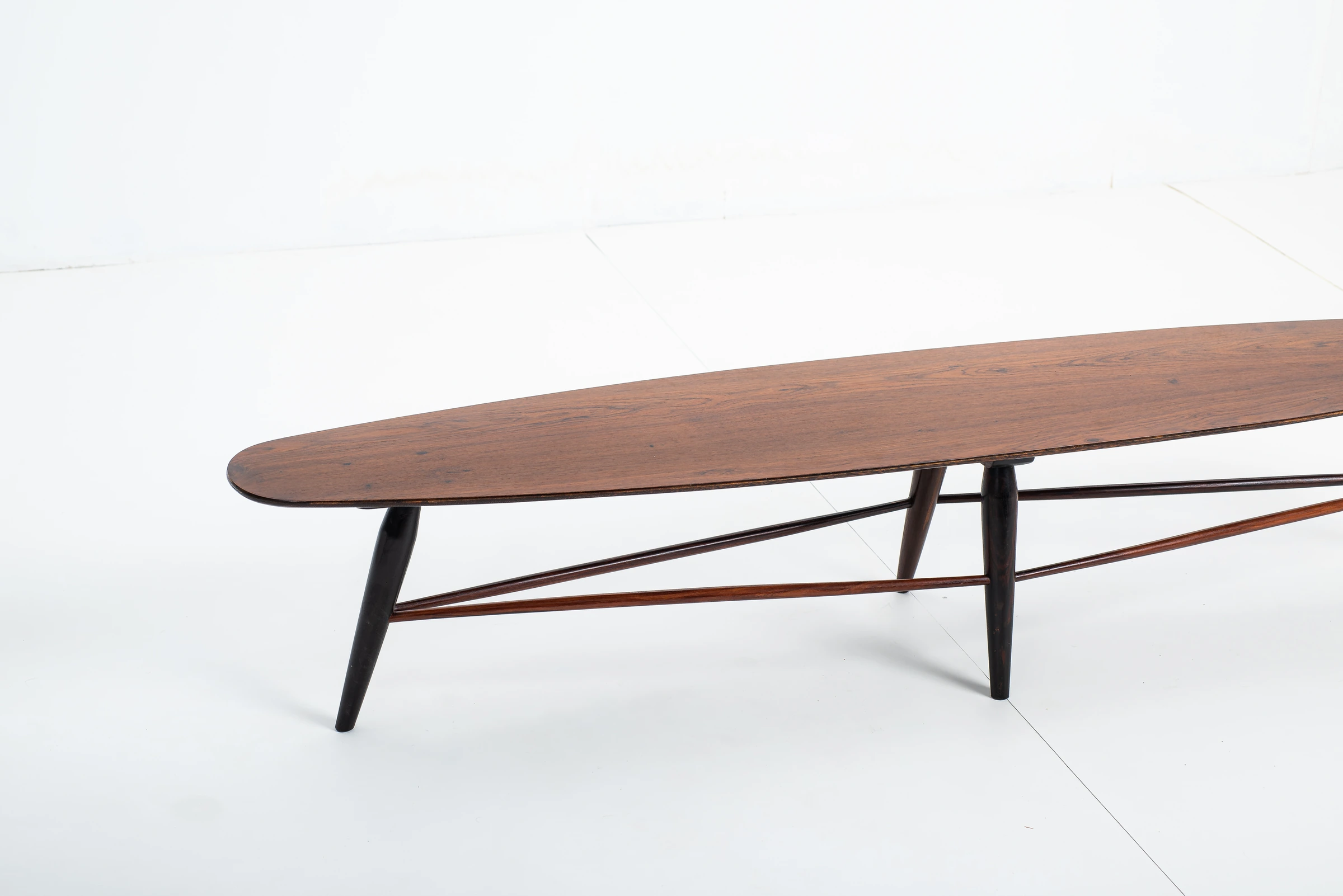 Table/ bench, Liceu de Artes e Ofícios — photo 4