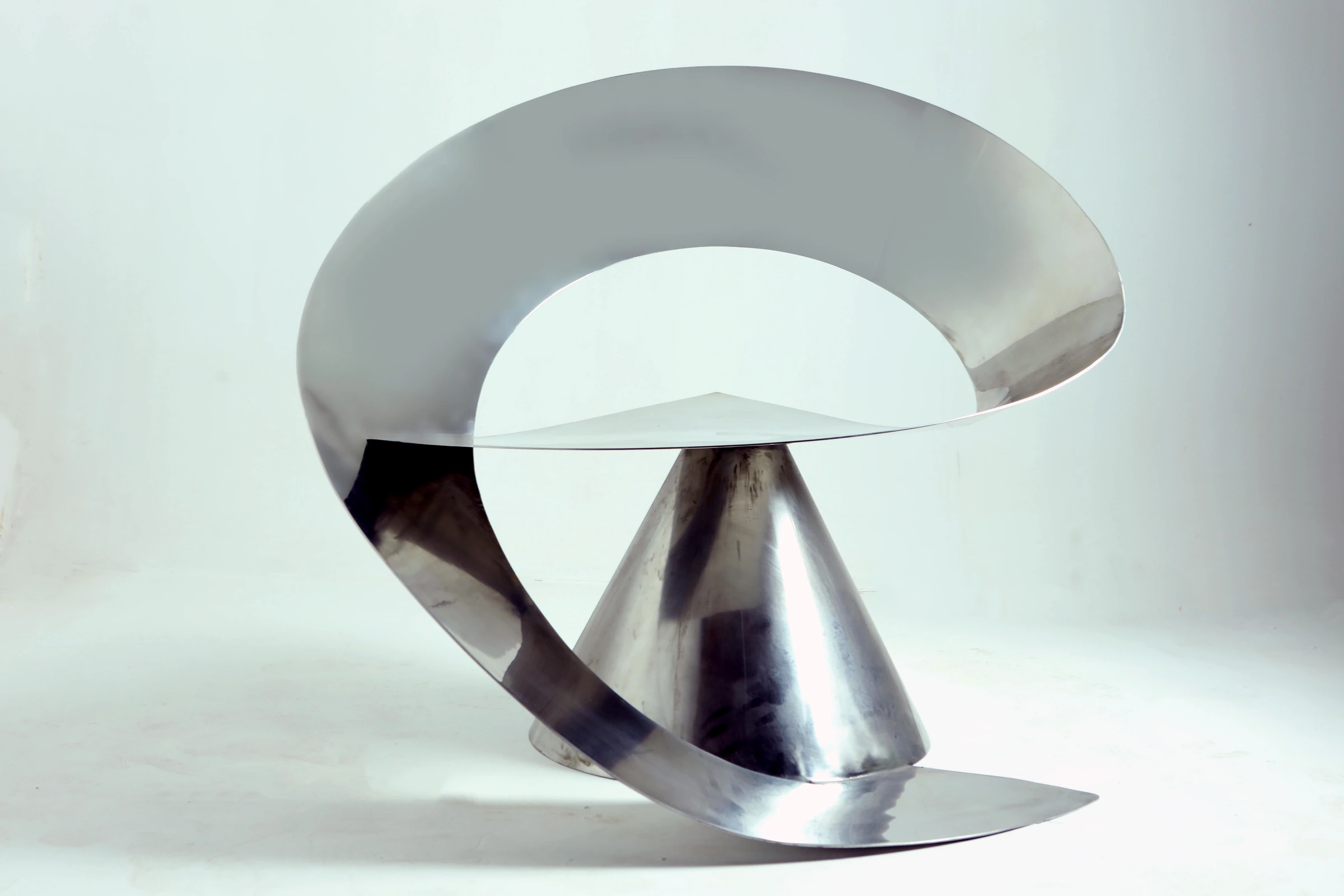 Abrigo chair