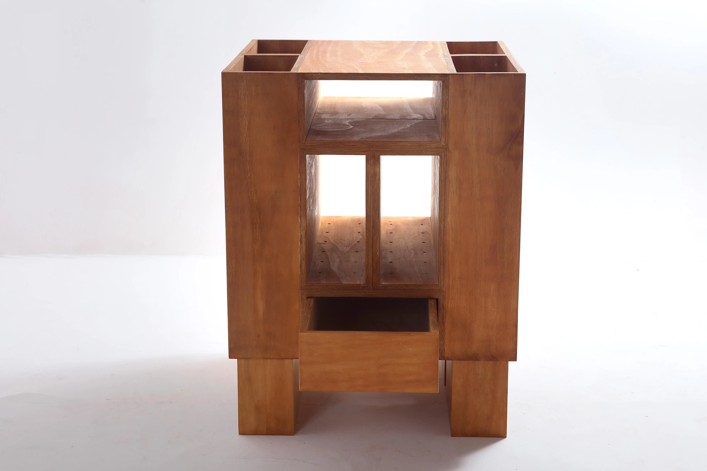Caixa de Fósforos cabinet, Mameluca Studio — photo 8