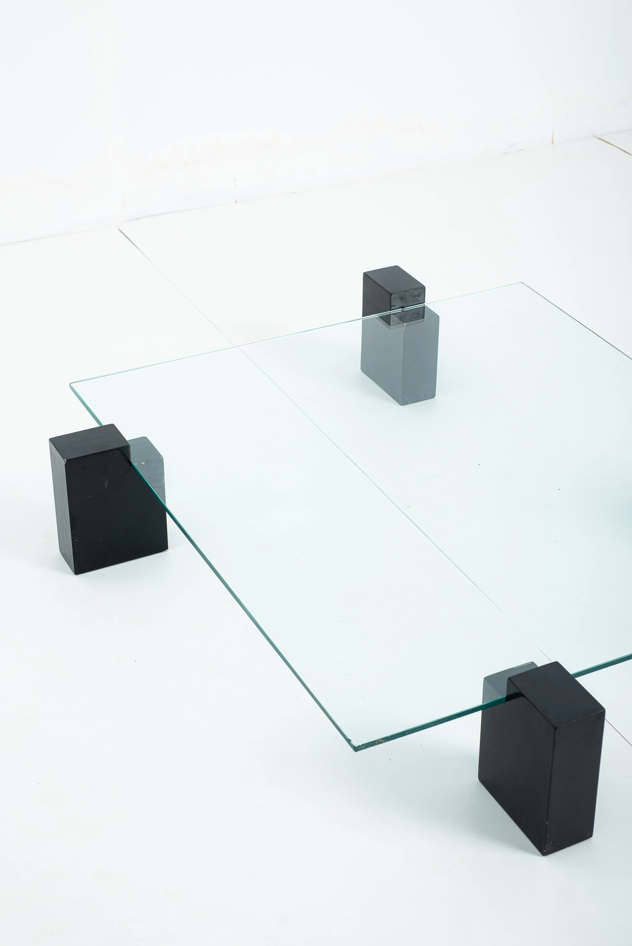 Center table, Oscar & Anna Maria Niemeyer — photo 7