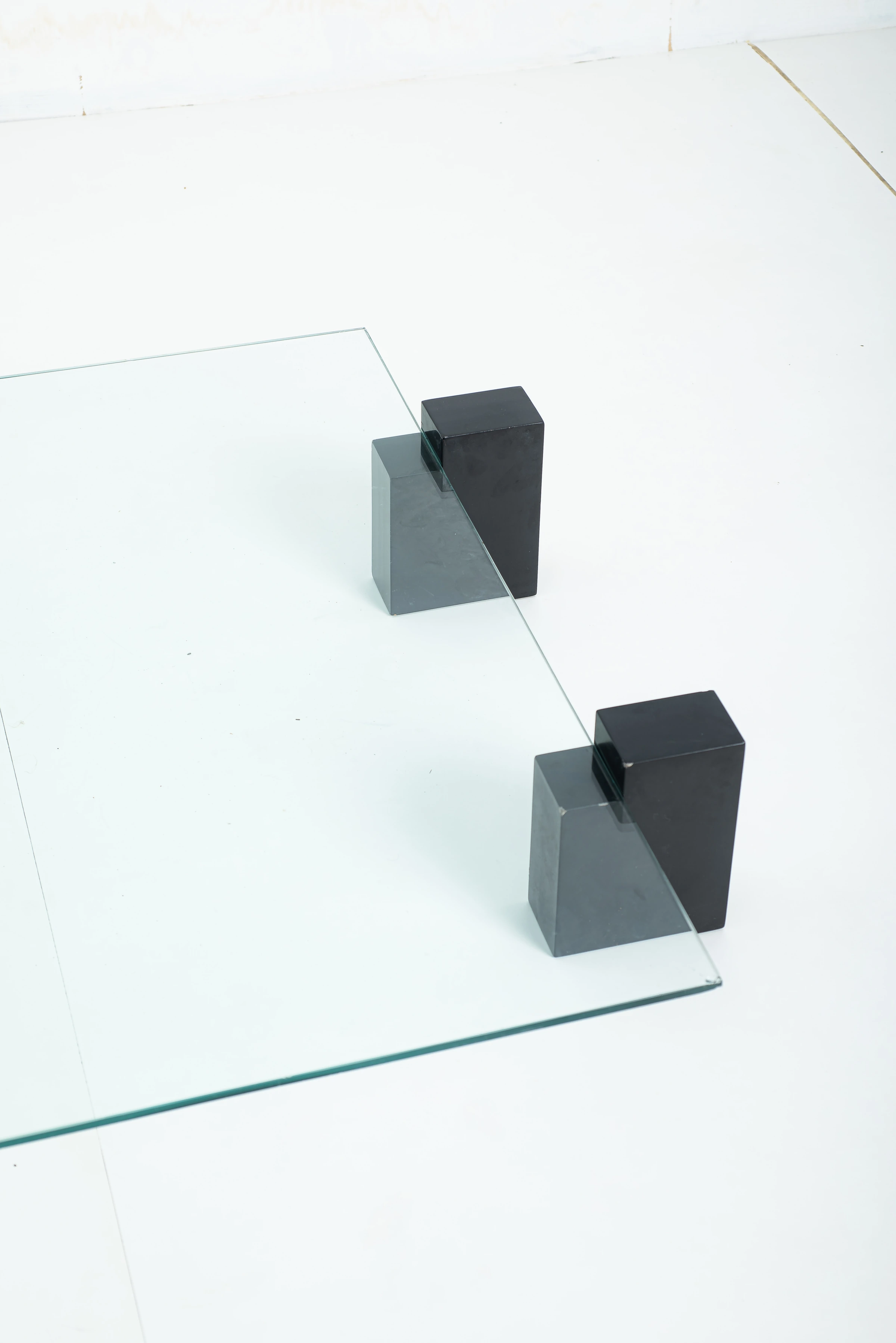 Center table, Oscar & Anna Maria Niemeyer — photo 9
