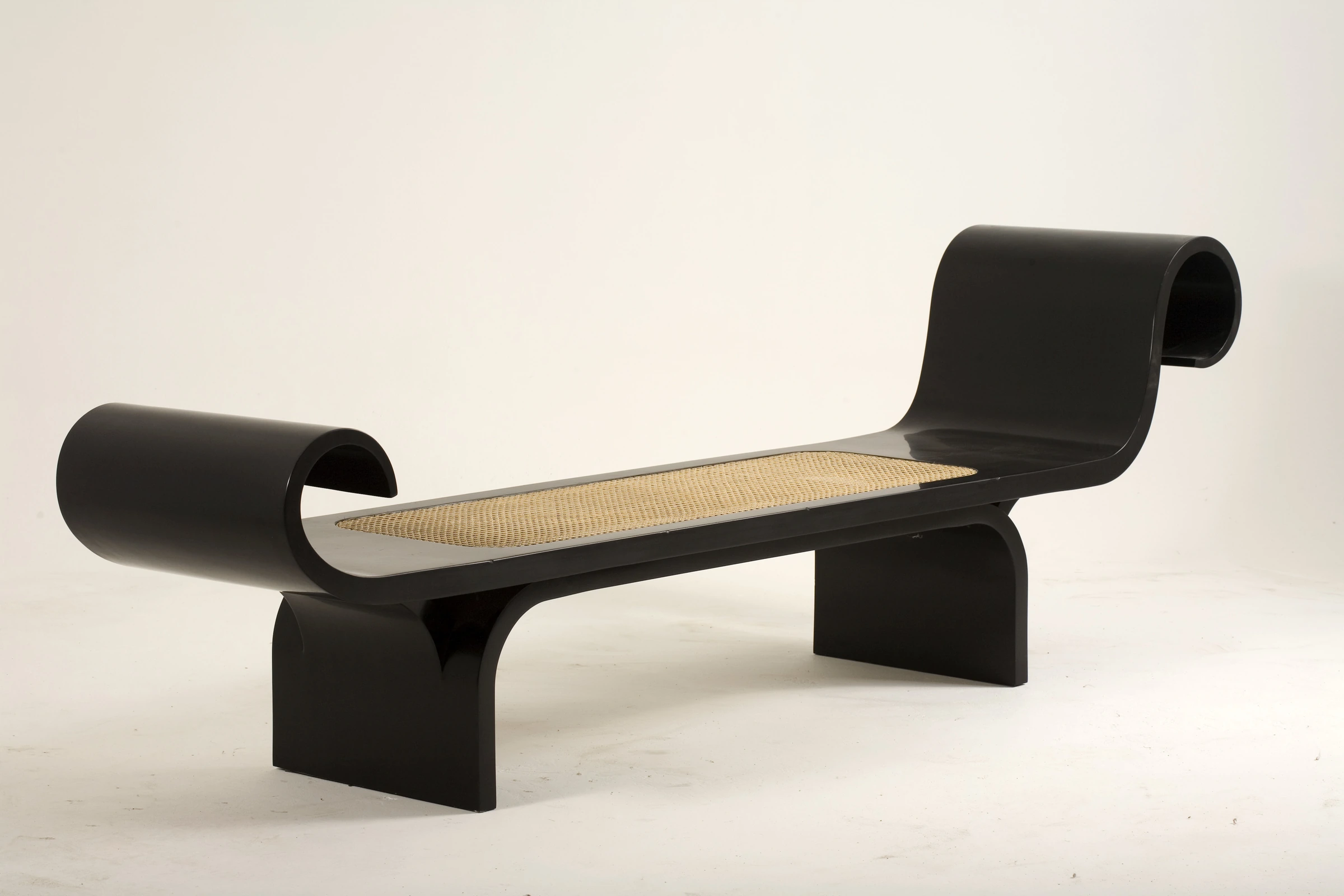 Marquesa chaise, Oscar & Anna Maria Niemeyer — photo 3