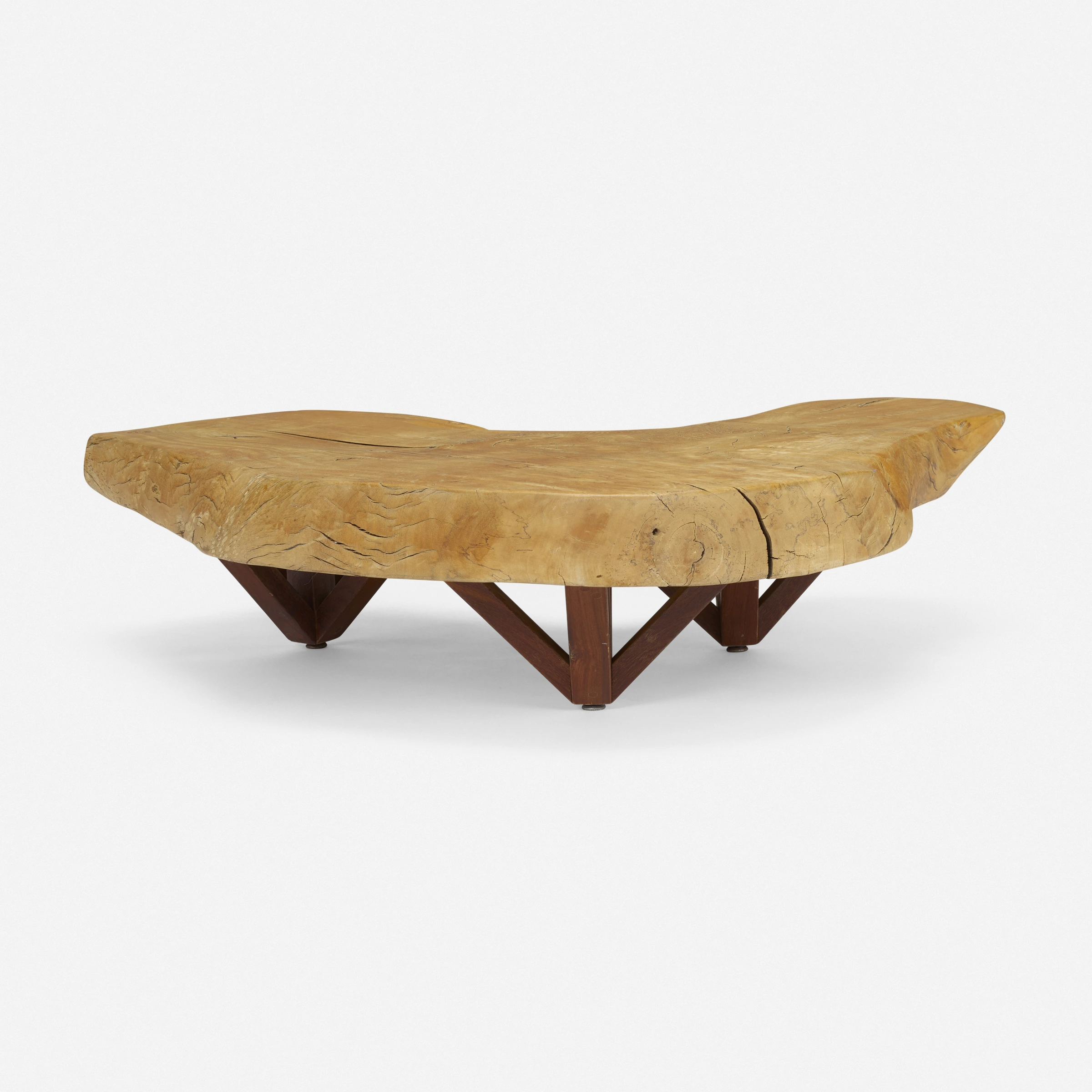Center table — Paulo Alves