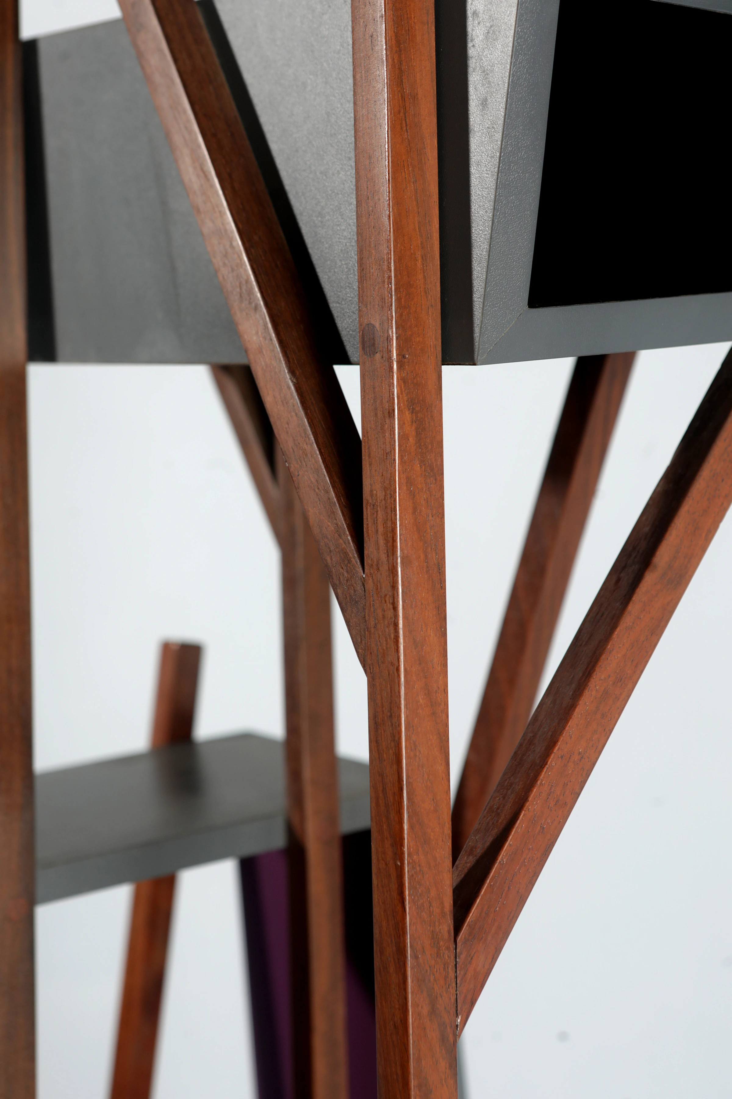 Iberê shelf, Paulo Alves — photo 6
