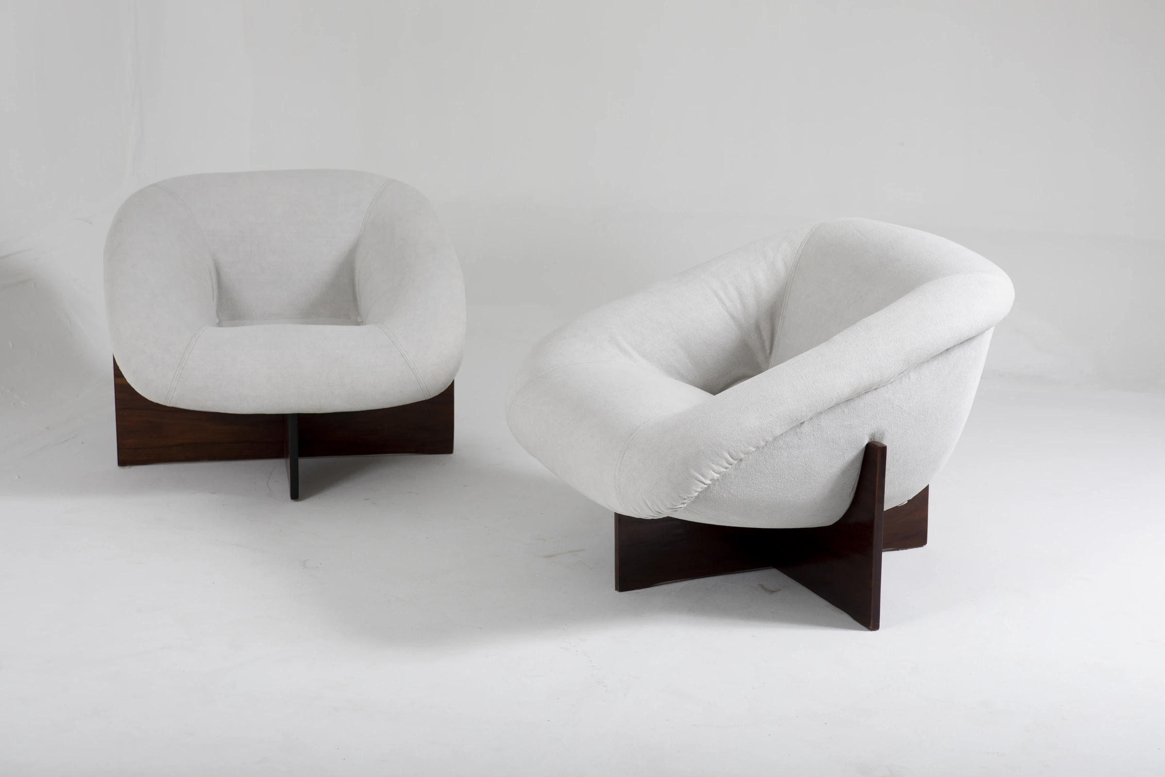 Pair of MP-61 armchairs, Percival Lafer — photo 2