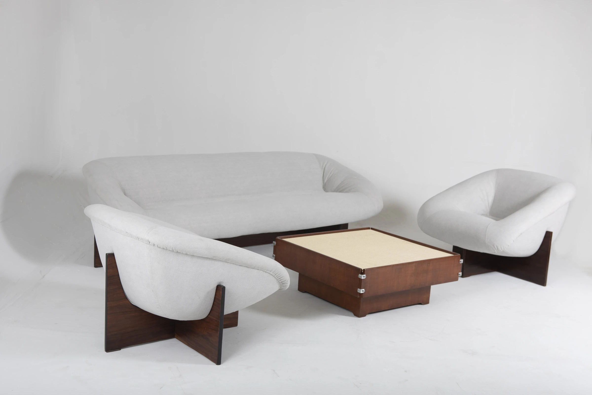 Pair of MP-61 armchairs, Percival Lafer — photo 5