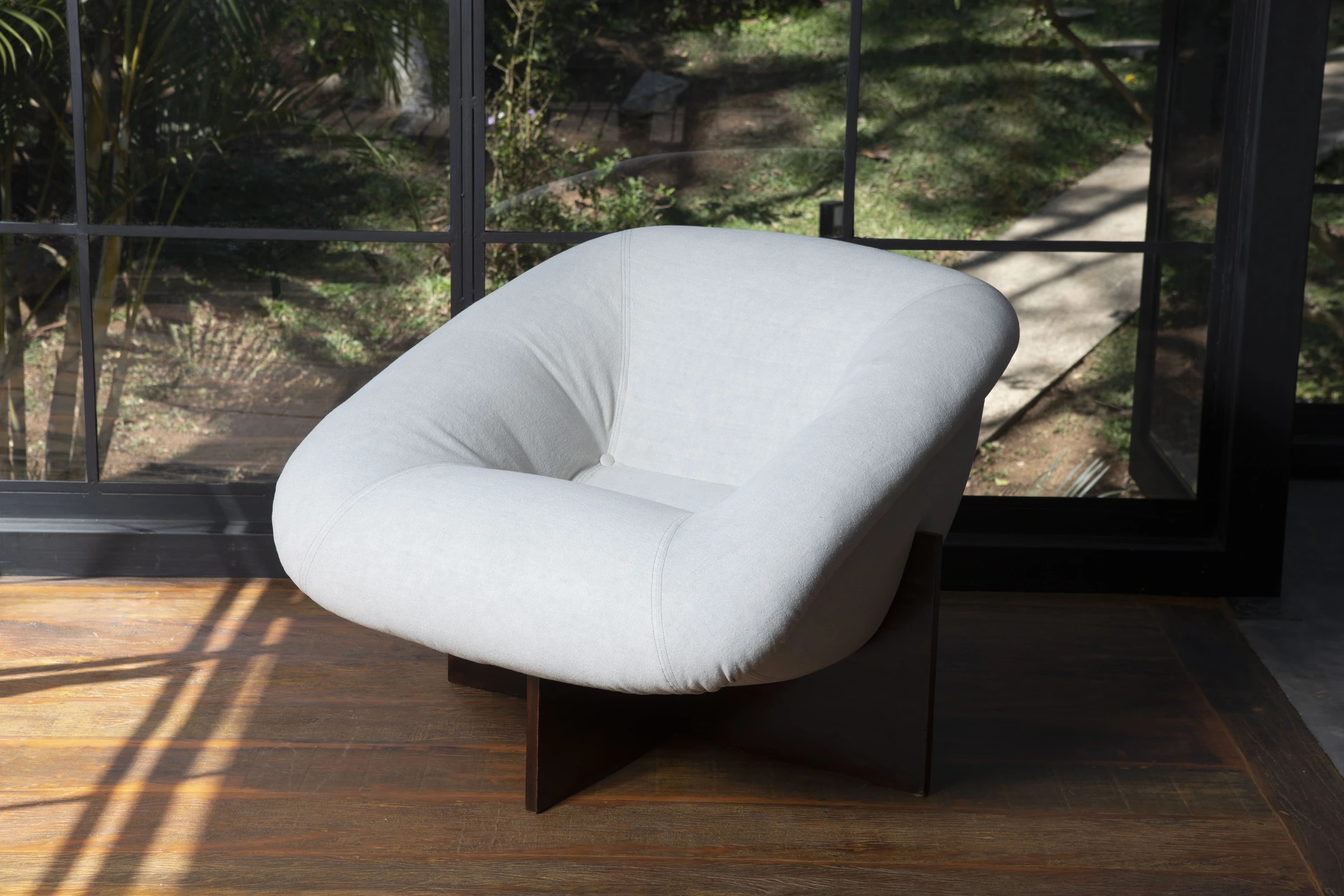 Pair of MP-61 armchairs, Percival Lafer — photo 8