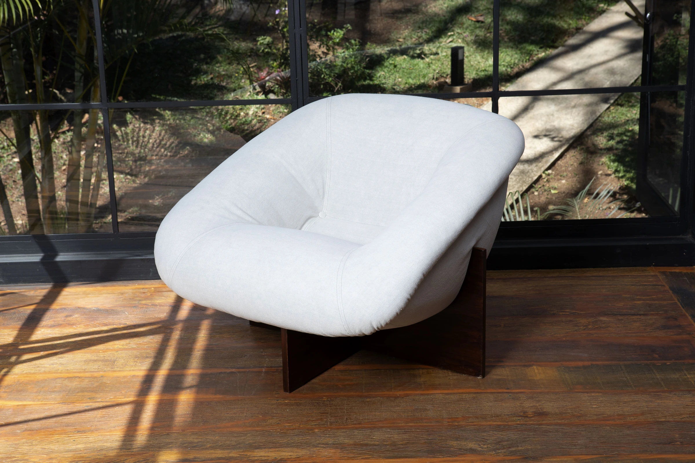 Pair of MP-61 armchairs, Percival Lafer — photo 9