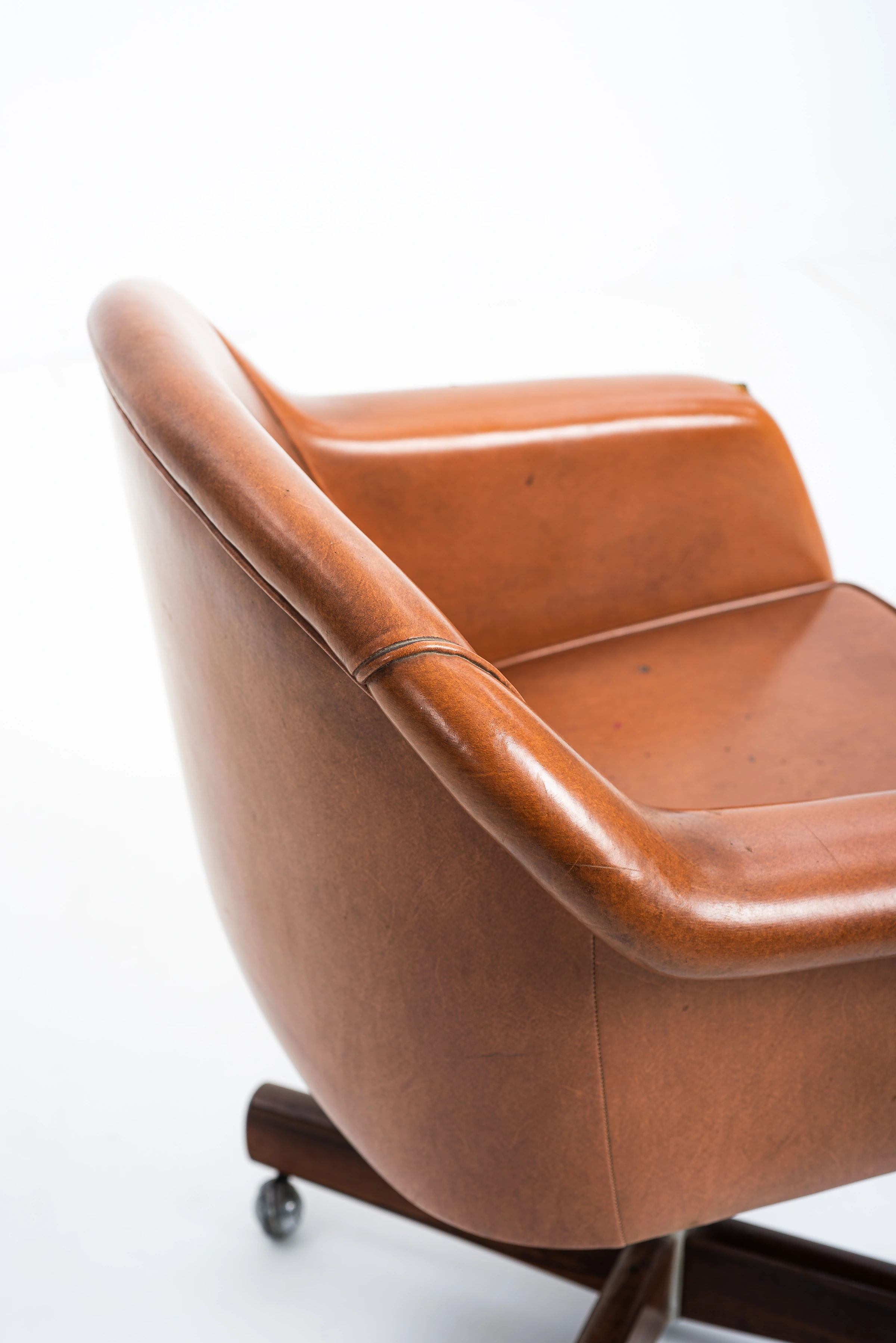 Desk chair, Sergio Rodrigues — photo 2