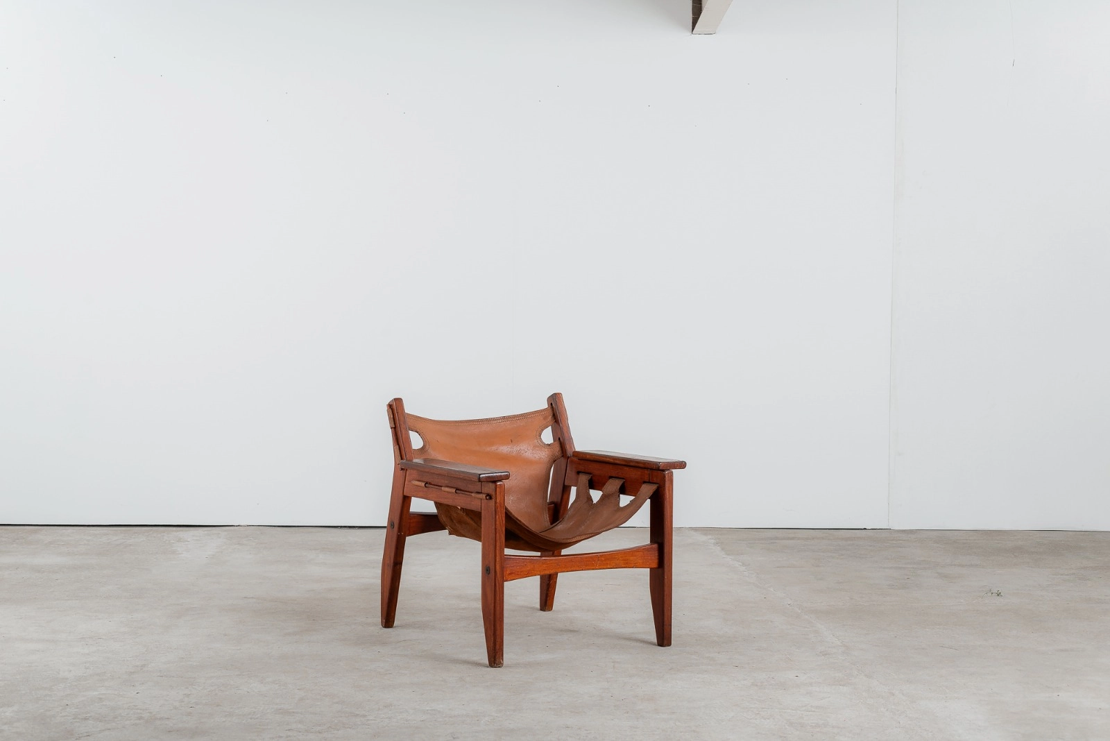 Kilin armchair