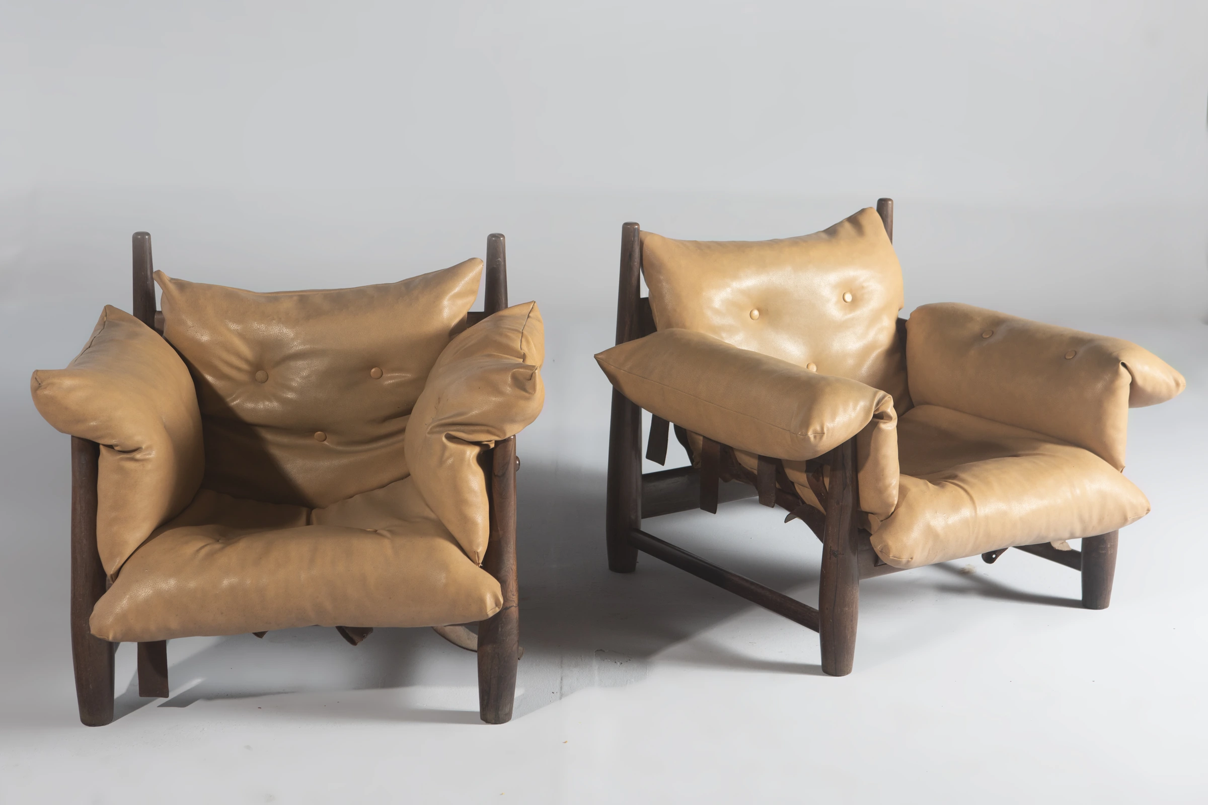 Mole armchair, Sergio Rodrigues — photo 3