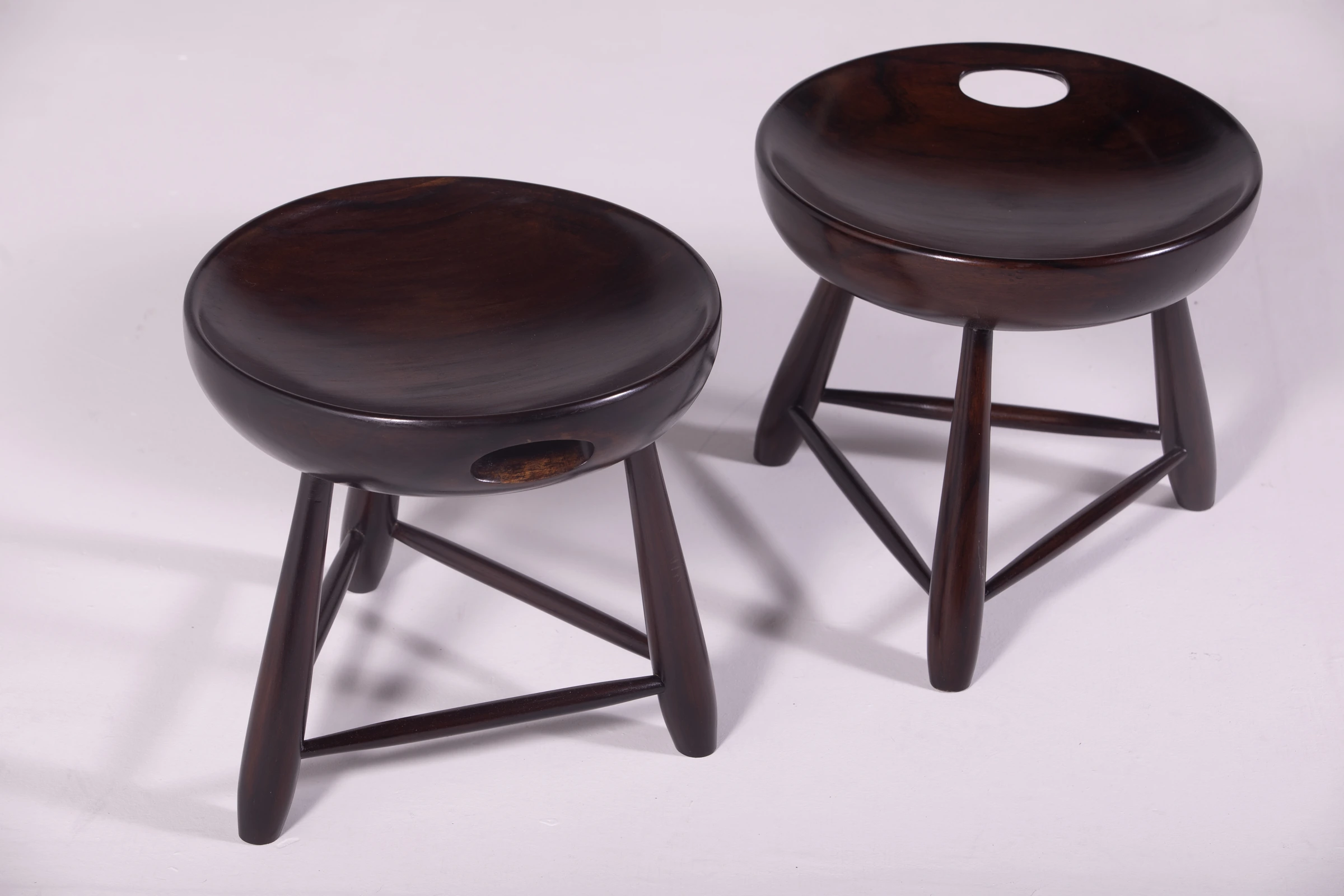 Pair of Mocho stools, Sergio Rodrigues — photo 2