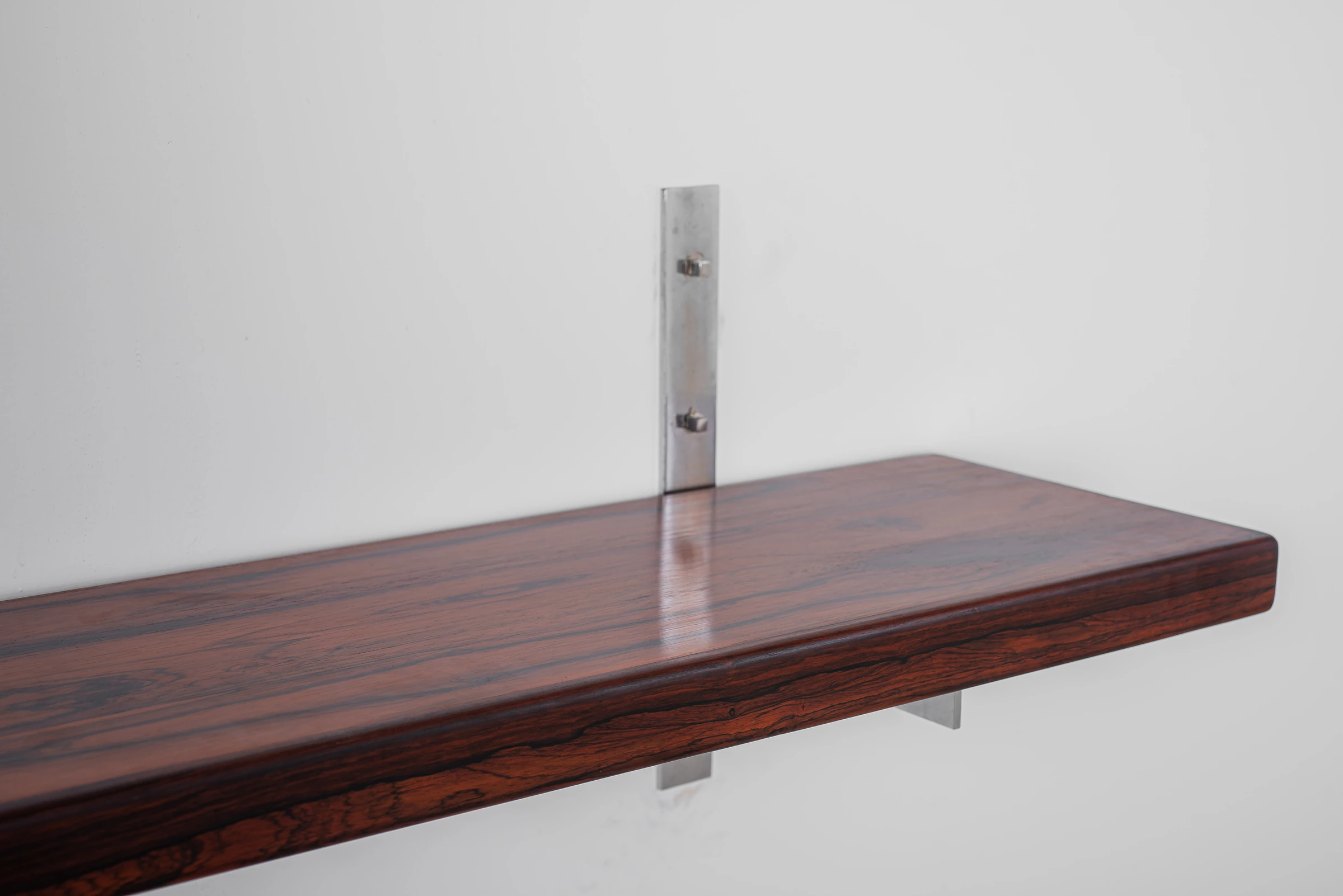 Sideboard and mirror, Sergio Rodrigues — photo 9