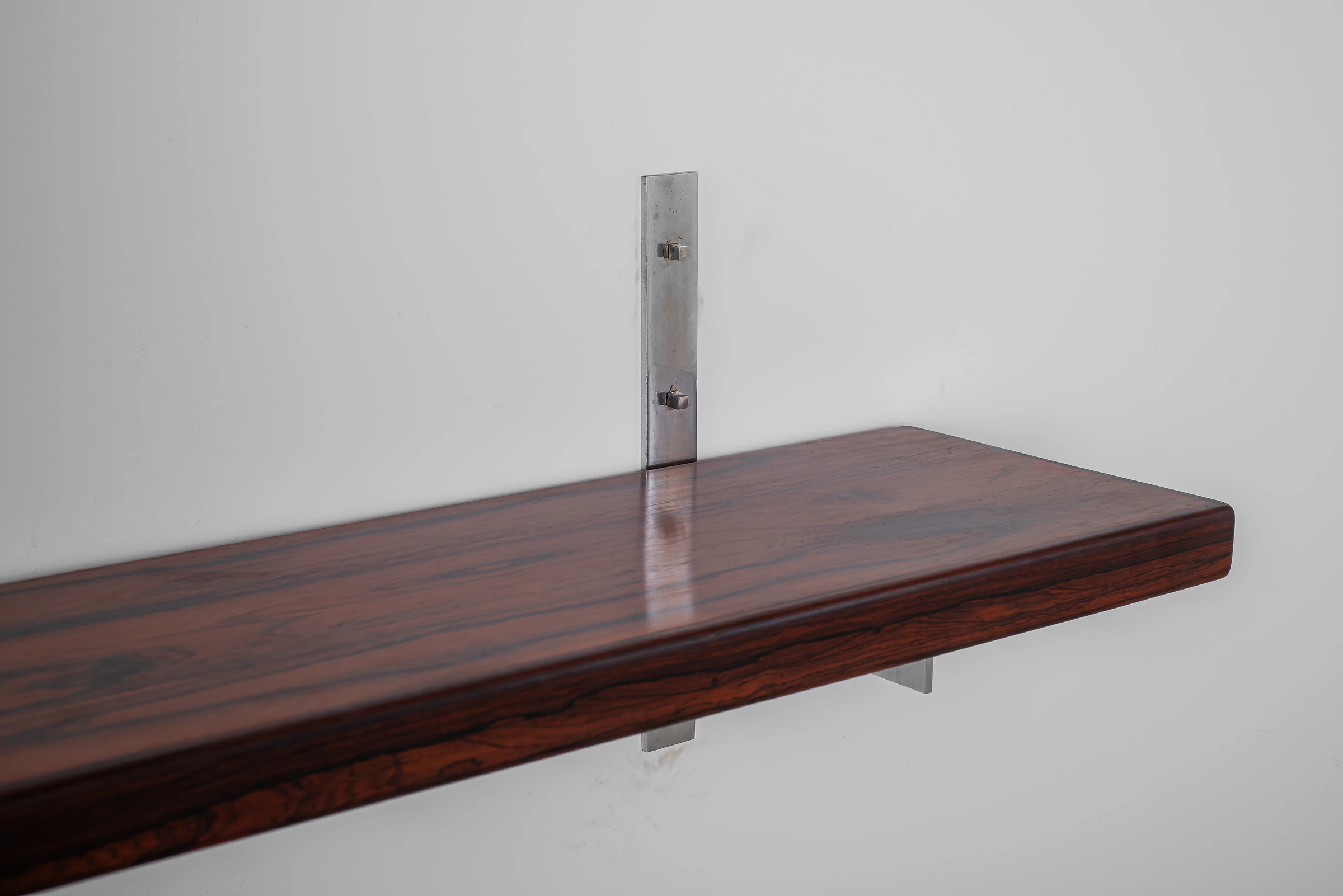 Sideboard and mirror, Sergio Rodrigues — photo 10