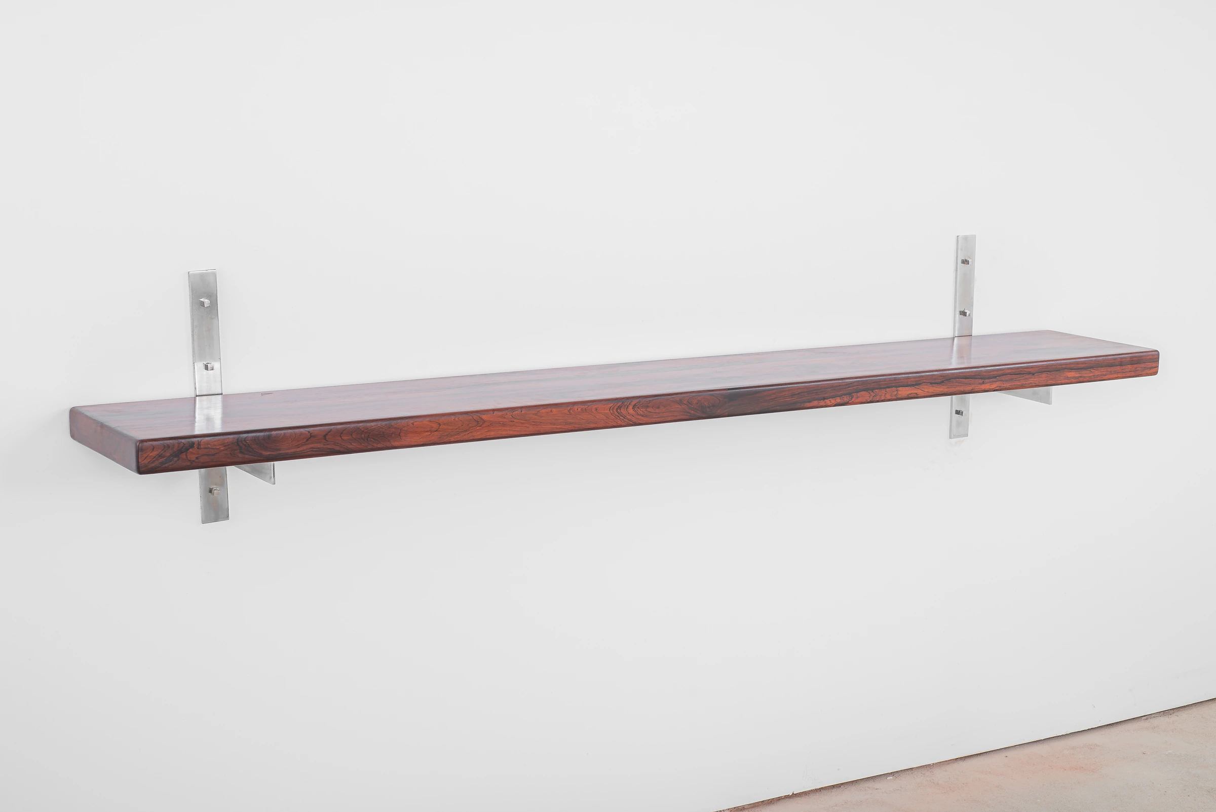 Sideboard and mirror, Sergio Rodrigues — photo 12