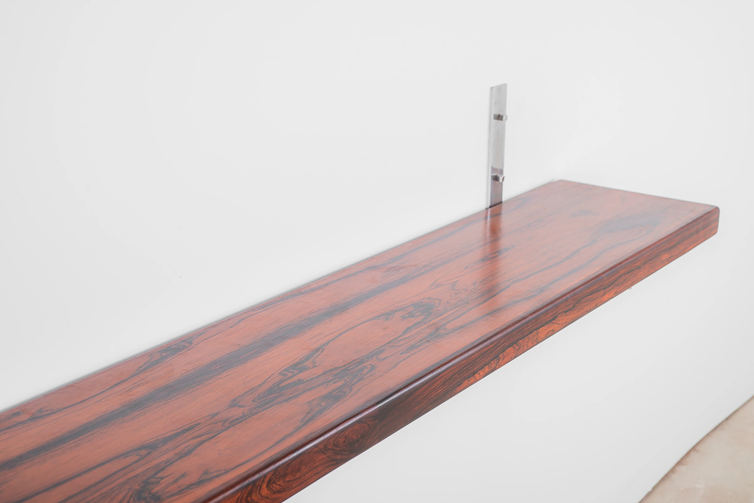 Sideboard and mirror, Sergio Rodrigues — photo 13