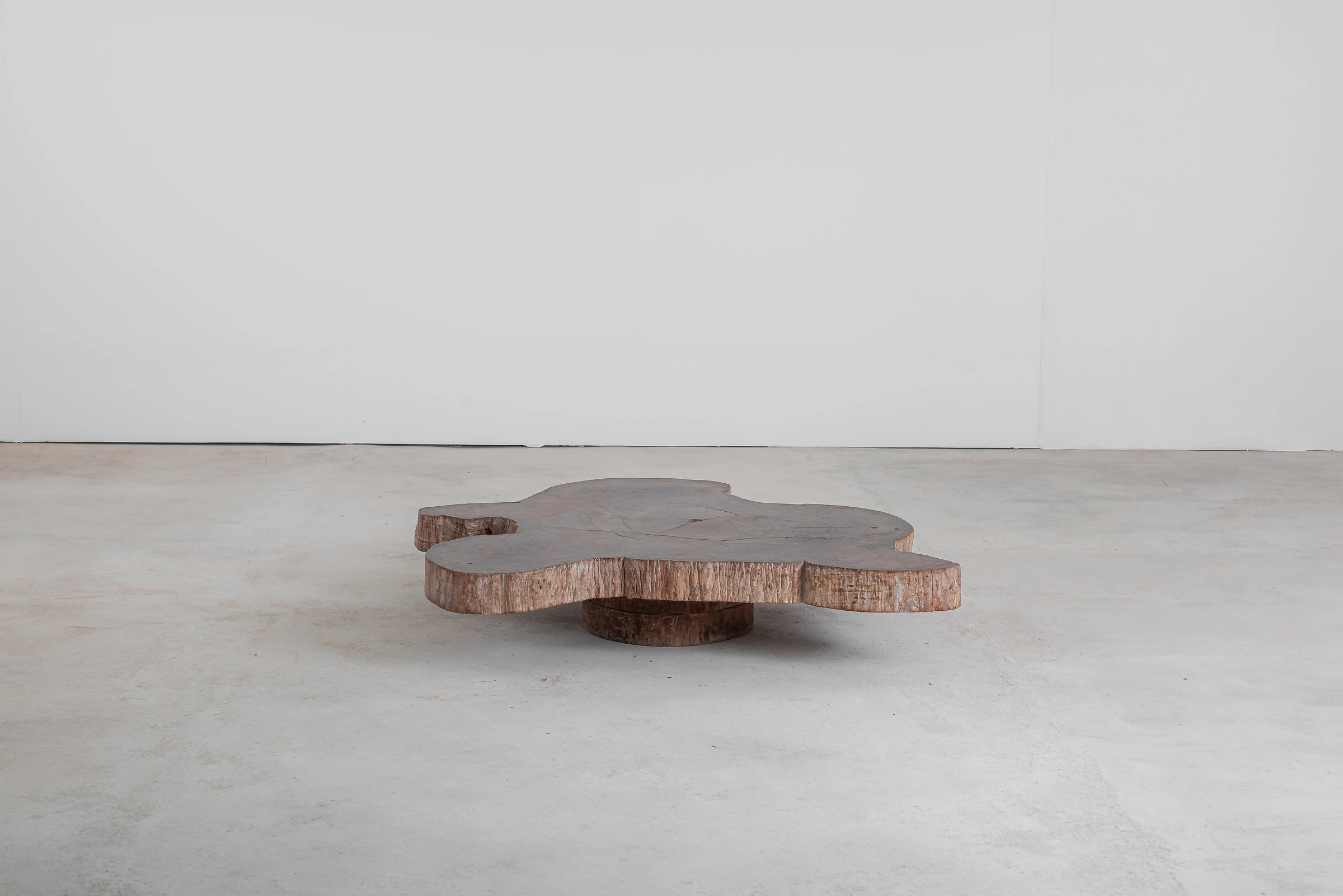 Center table, José Zanine Caldas — photo 4