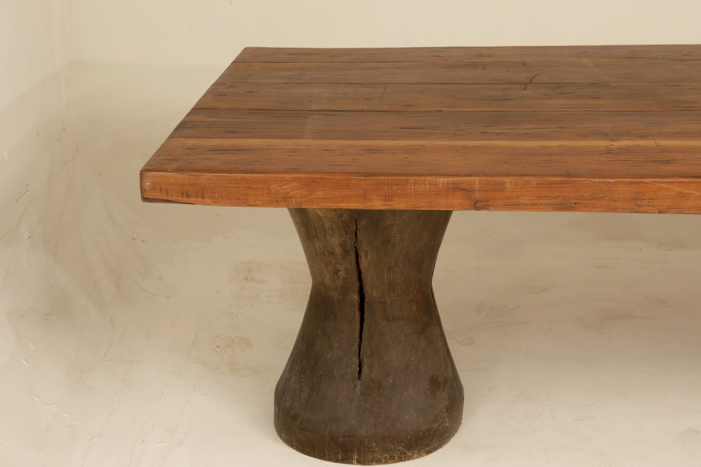 Dining table, José Zanine Caldas — photo 7