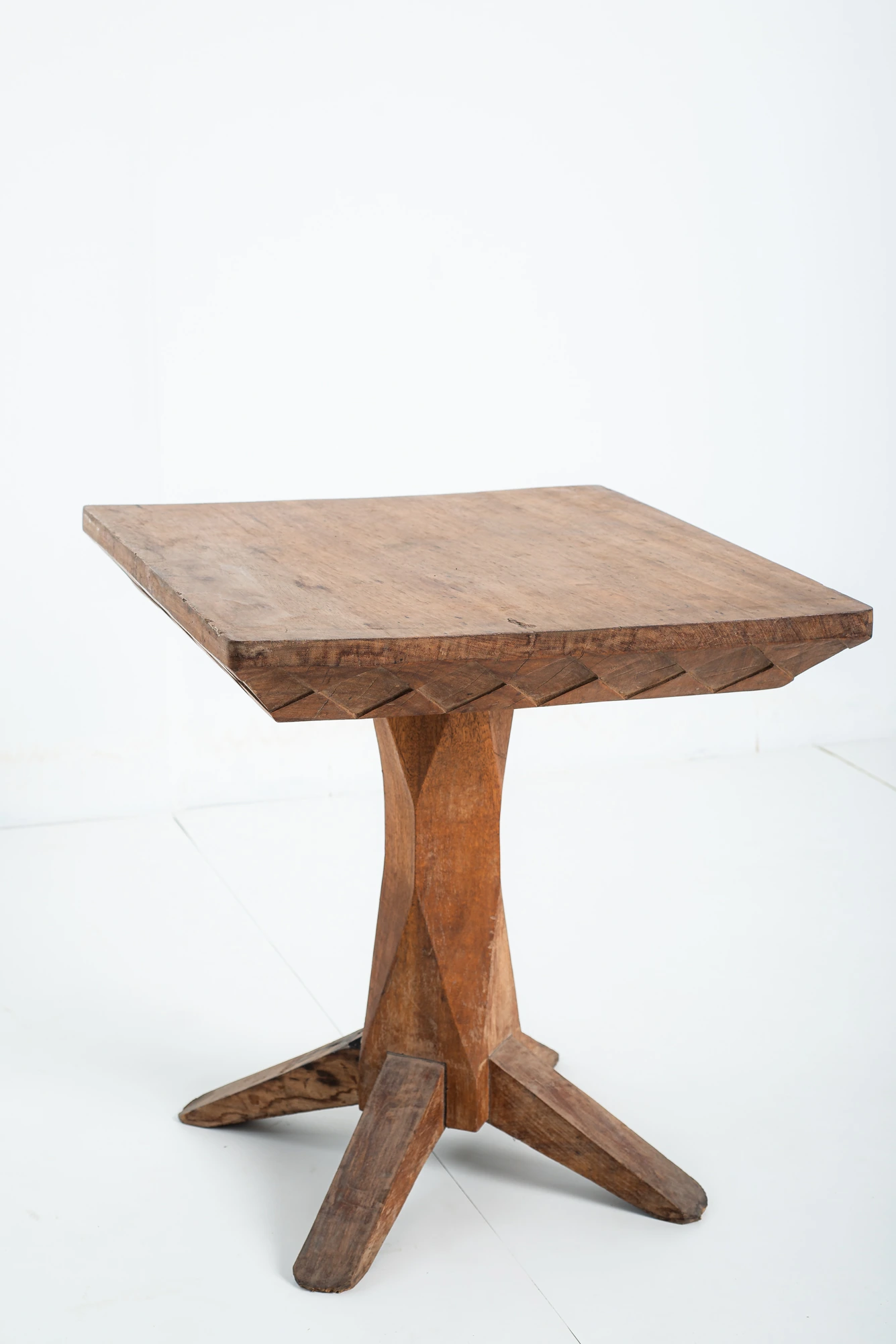Hand carved bar table, José Zanine Caldas — photo 4