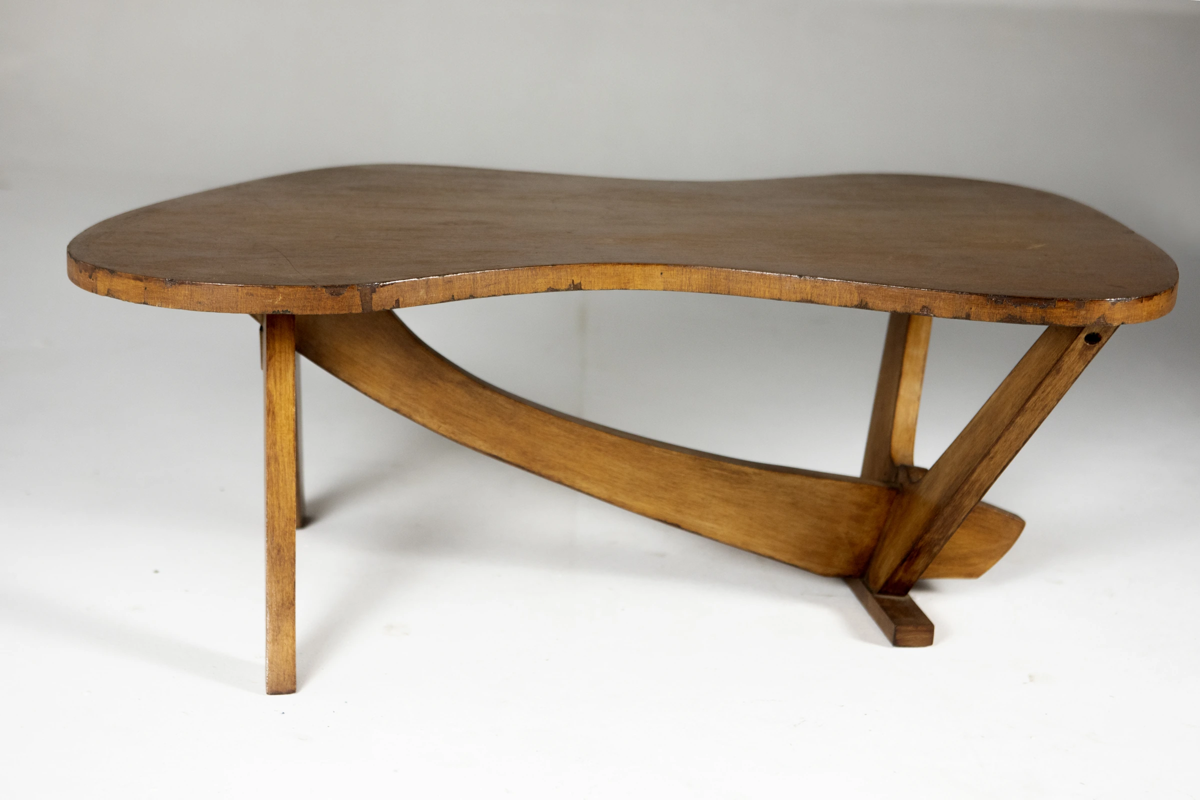 Linha Z center table, José Zanine Caldas — photo 3
