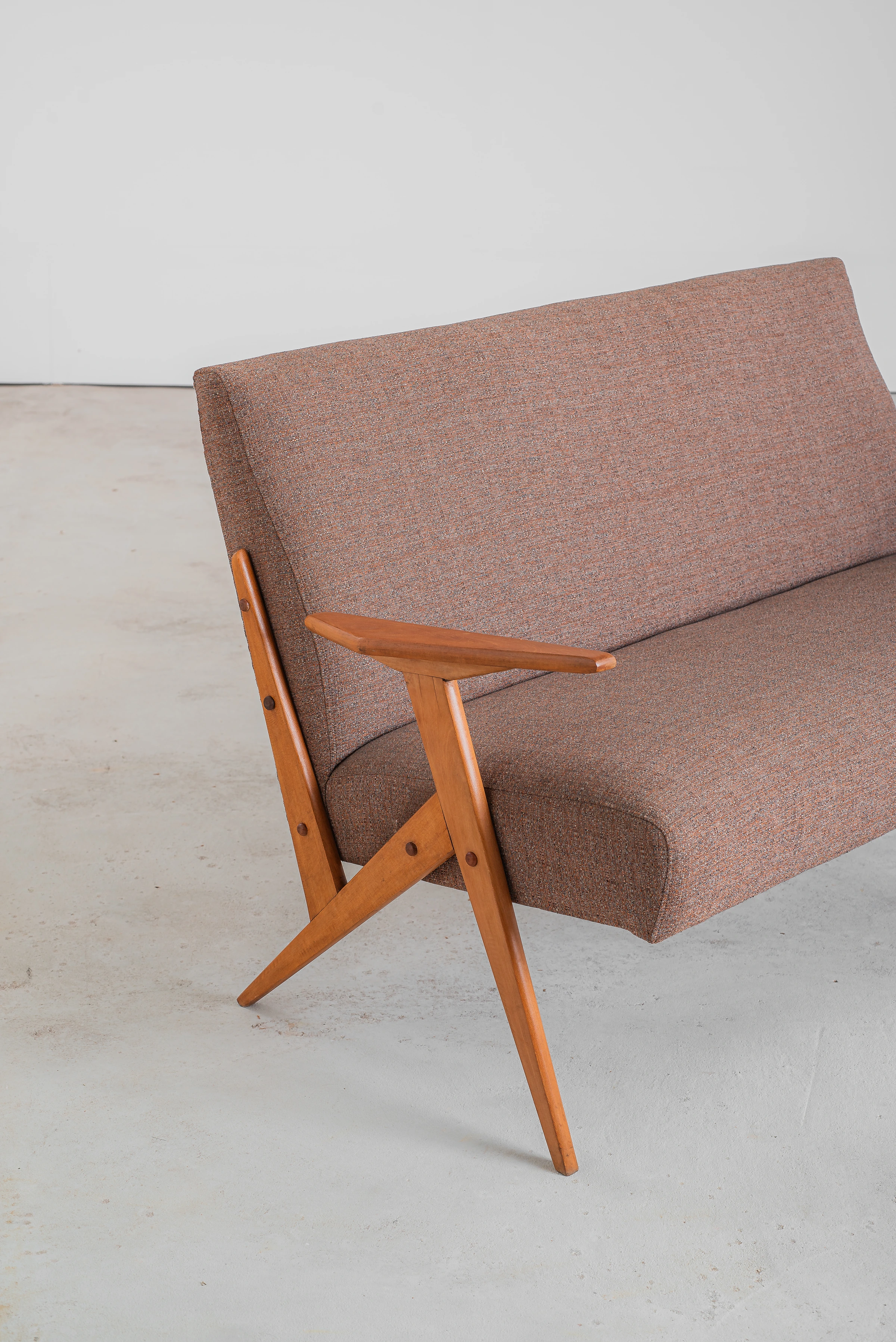 Linha Z sofa, José Zanine Caldas — photo 4