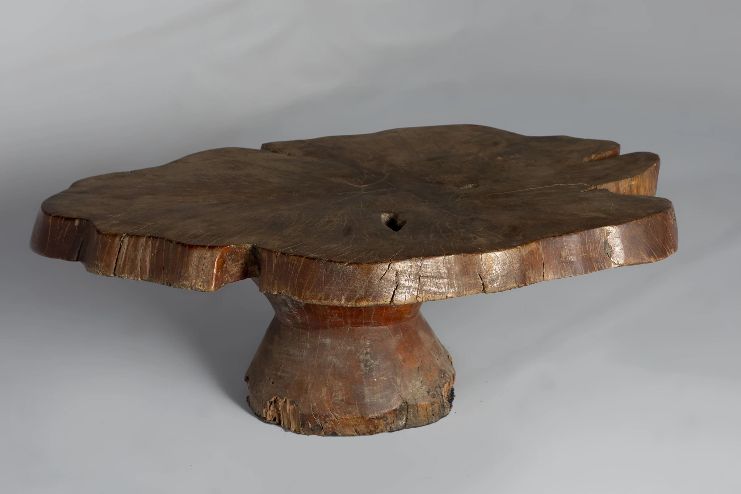 Pequi center table