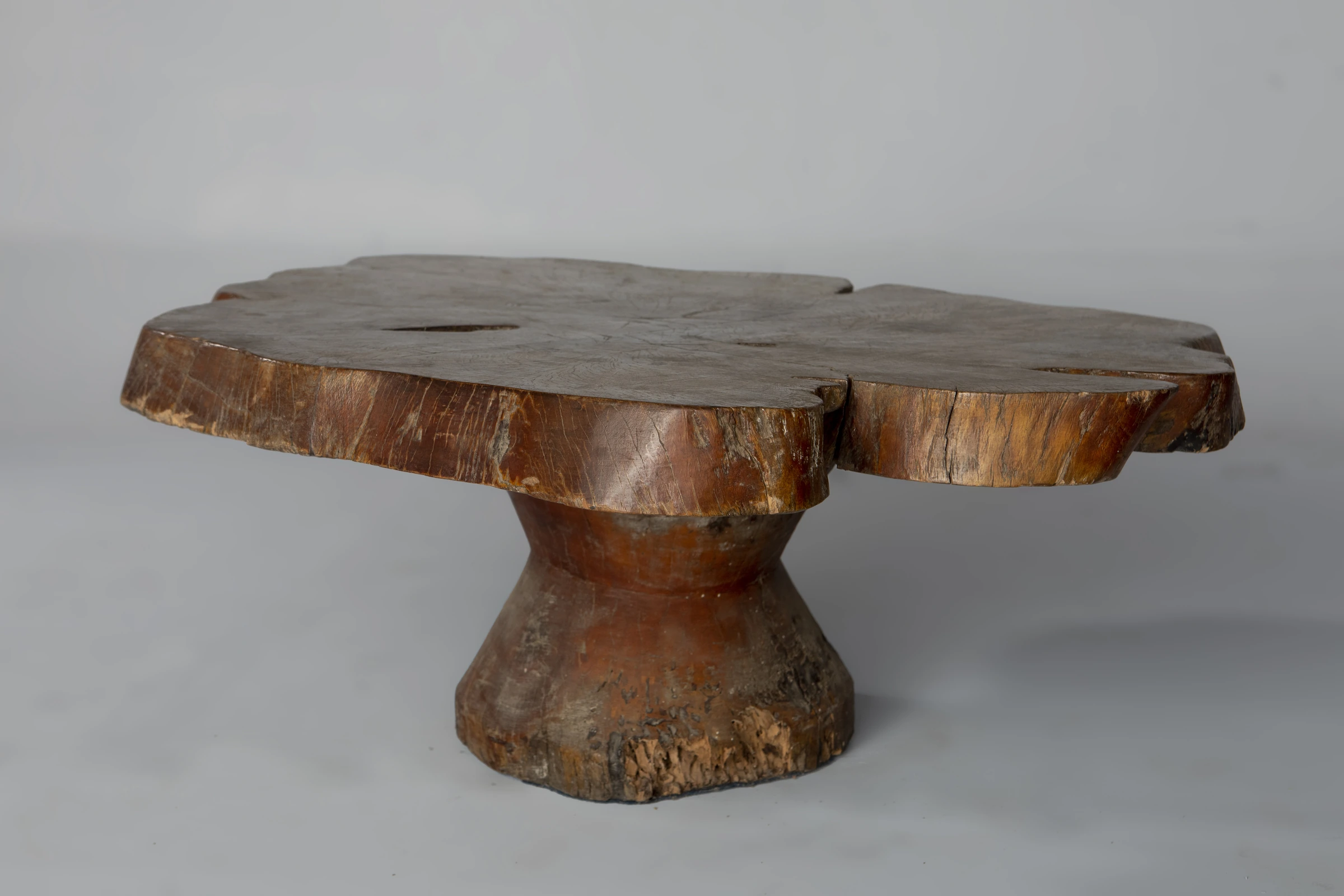 Pequi center table, José Zanine Caldas — photo 2