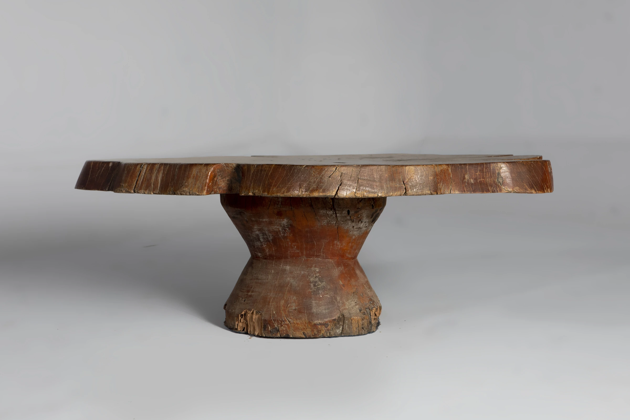 Pequi center table, José Zanine Caldas — photo 4