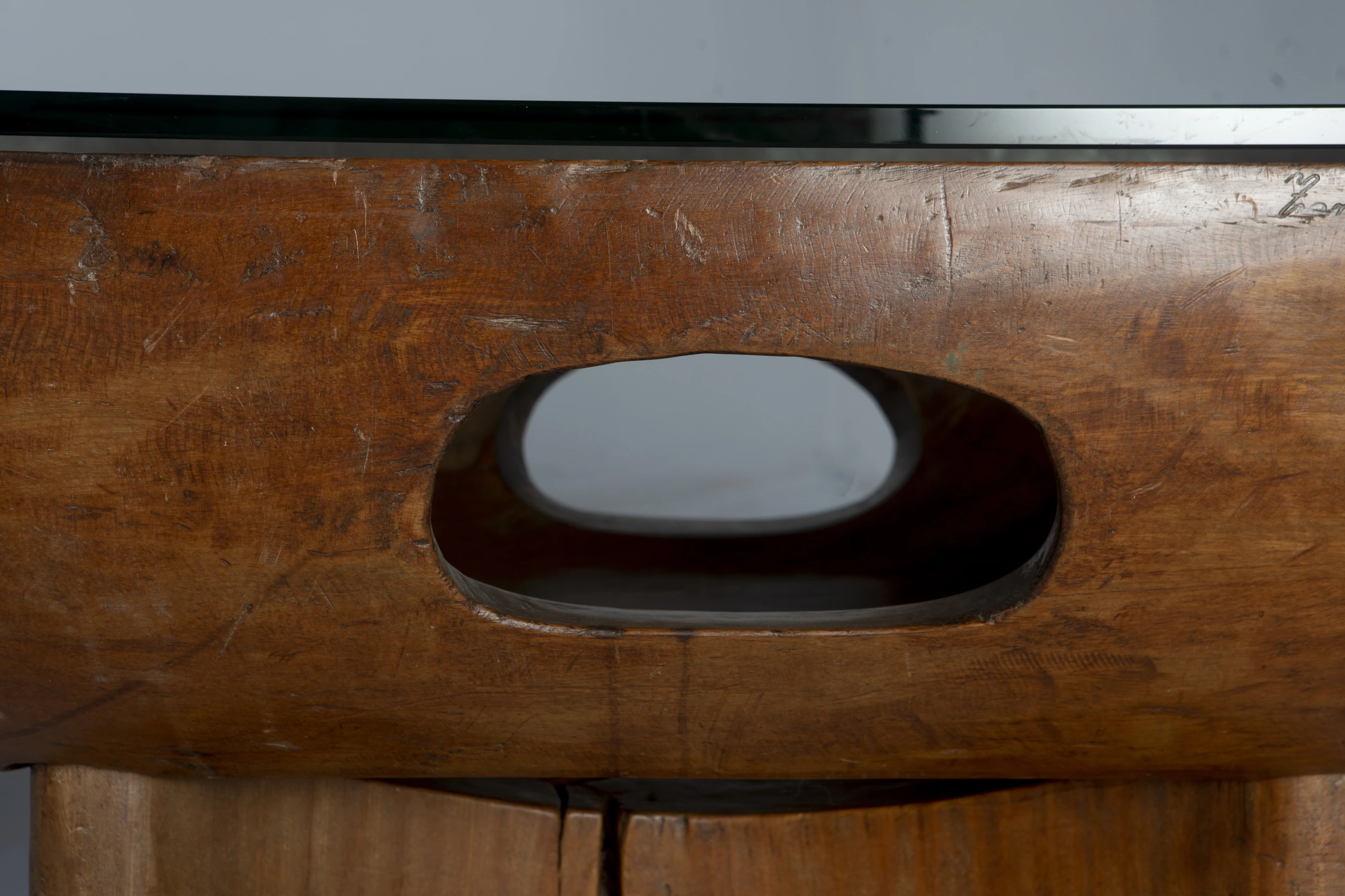 Sculptural table, José Zanine Caldas — photo 3