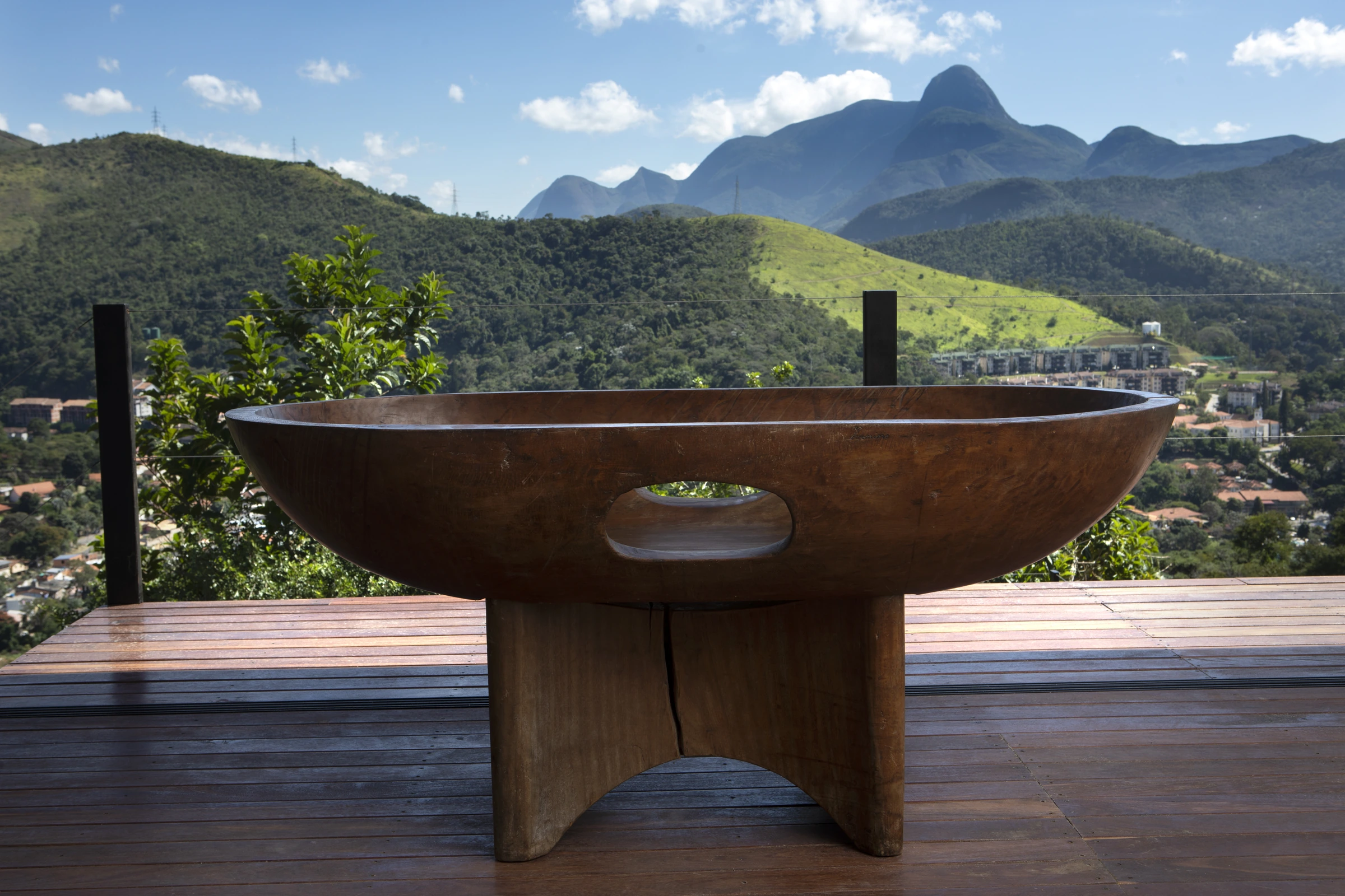 Sculptural table, José Zanine Caldas — photo 7