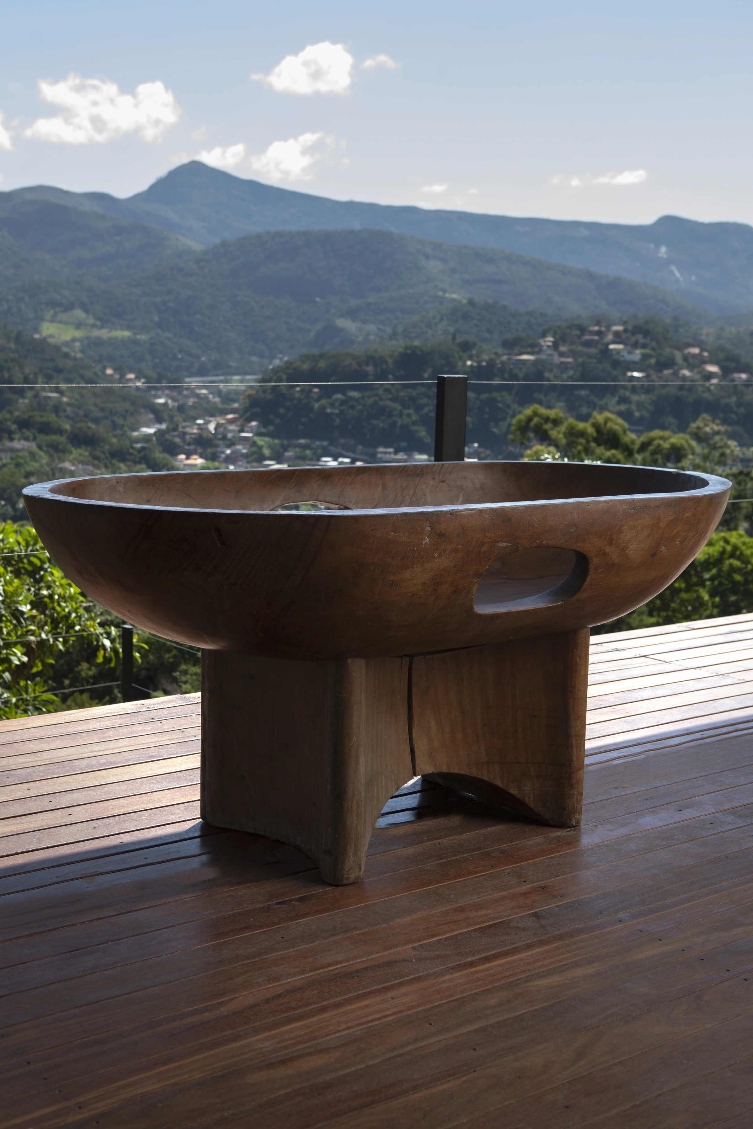 Sculptural table, José Zanine Caldas — photo 8